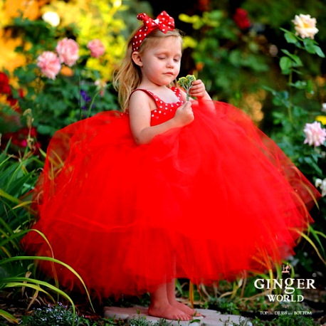Sắm váy xinh cho bé trong mùa lễ hội tại Ginger World