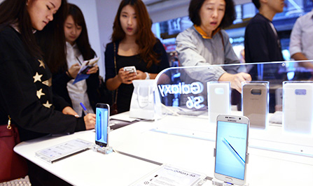 Smartphone Samsung sẽ "tuyệt chủng" sau 5 năm nữa?