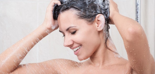 5 thói quen khi tắm gây nguy hại cho làn da chắc chắn bạn đang mắc phải