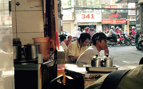 Cà phê vợt Sài Gòn ký úc cho những chuyến du lịch